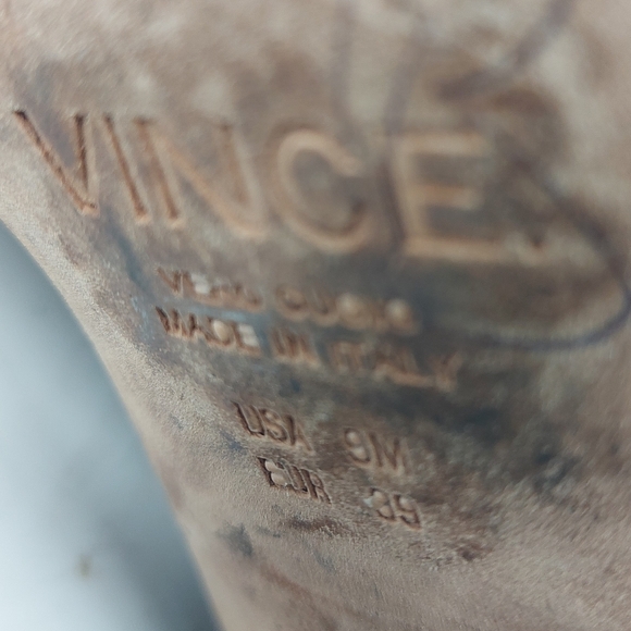 Vince Suede Chelsea BootsWomen's Size 9 - Picture 5 of 6